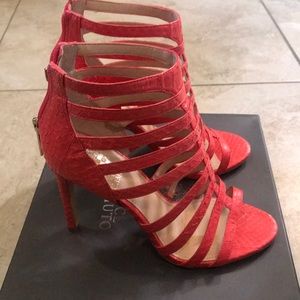 Vince Camuto high heels size 6 never worn